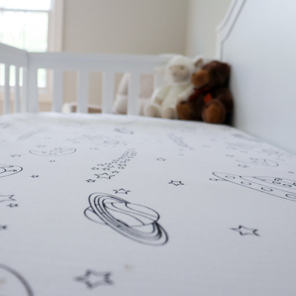 Outer space - Organic Baby Crib Fitted Sheet (Black & White)