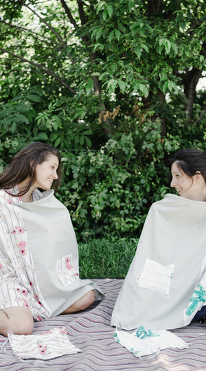 'Blooming gardens'-Milky Chic Floral Nursing Poncho